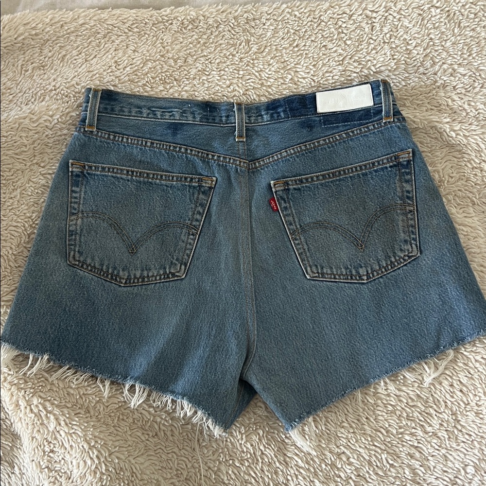 Redone X Levi’s Classic Blue Jean Shorts - Picture 3 of 5